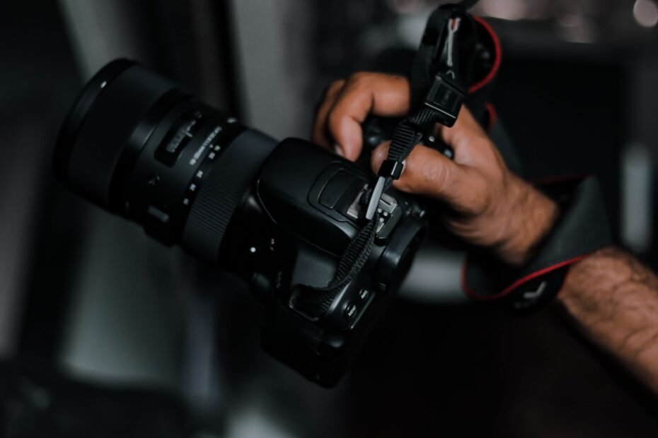 fotógrafo capturando imagem para ganhar dinheiro vendendo fotos online